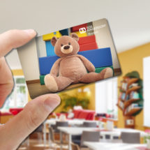 Rabattkarte vom SOS-Kinderdorf Zentrum Bremen mit Teddybär als Aufdruck